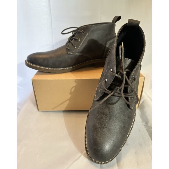 St Johns Bay Gray Acton Shoes Mens Size 8 Casual Chukka Boots Vegan Faux Leather - Picture 1 of 11